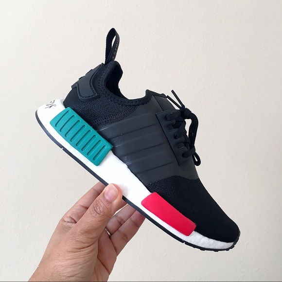 Adidas NMD R1 - Picture 2 of 9